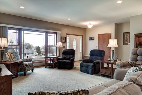 824 Pitcairn Ct, Davis, IL 61019 photo 5