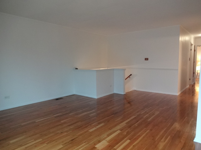 660 Frederick Ln, Hoffman Estates, IL 60169 photo 5