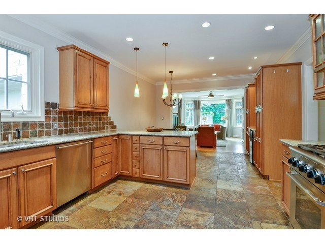 546 Meadow Rd, Winnetka, IL 60093 photo 6