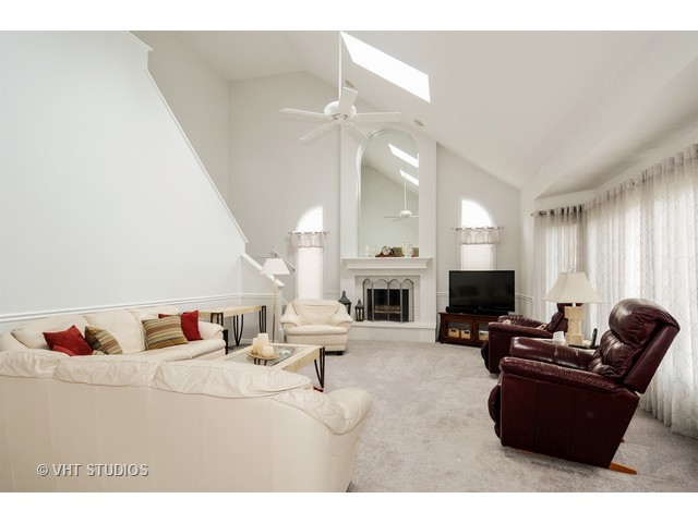 3107 Wolfe Ct, Naperville, IL 60564 photo 7
