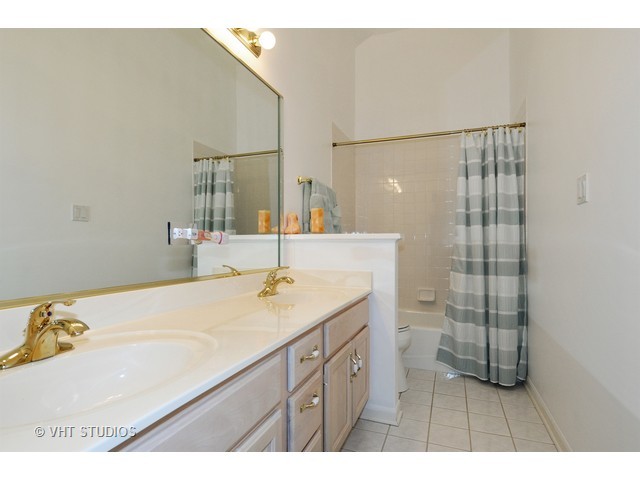 3107 Wolfe Ct, Naperville, IL 60564 photo 15