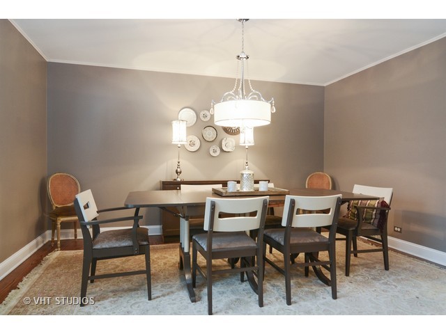 890 Summit Dr, Deerfield, IL 60015 photo 5