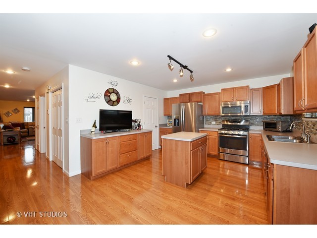 5408 S 72nd Ct, Summit, IL 60501 photo 5