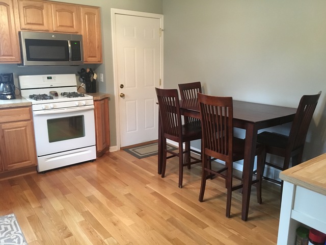 454 W 7th St, Pecatonica, IL 61063 photo 3