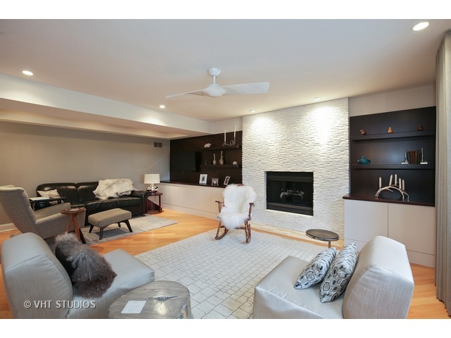 1118 Barber Ct, West Dundee, IL 60118 photo 7