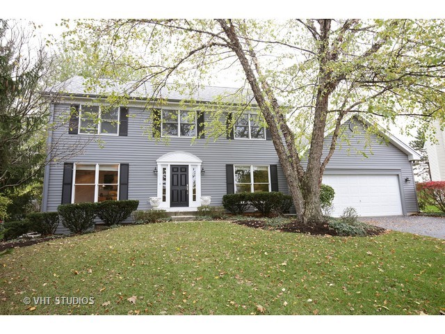1118 Barber Ct, West Dundee, IL 60118 photo 1