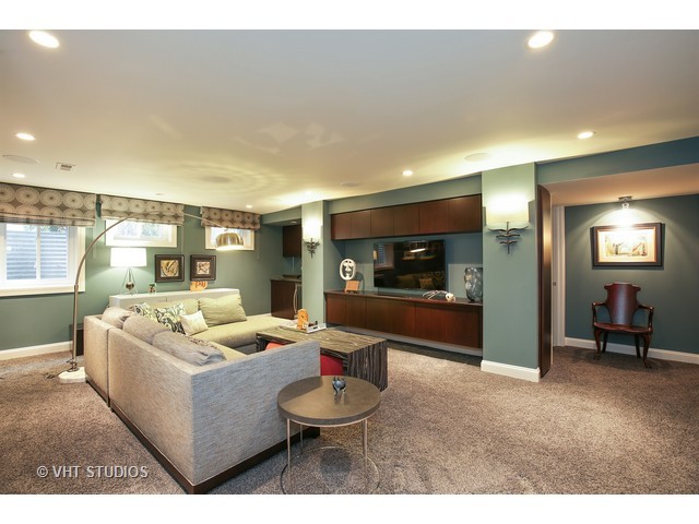 1118 Barber Ct, West Dundee, IL 60118 photo 9