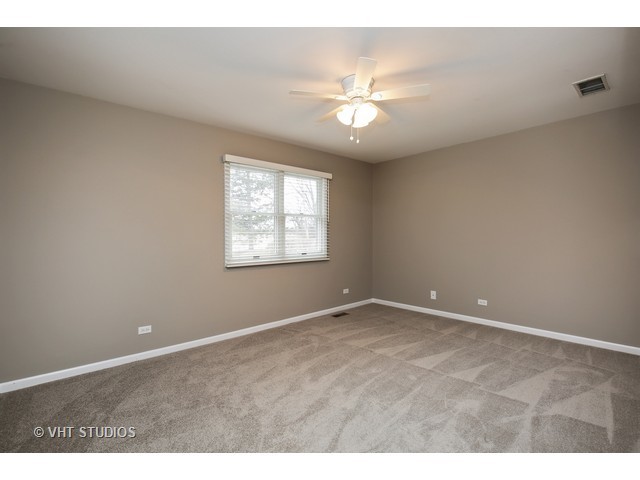 1118 Barber Ct, West Dundee, IL 60118 photo 14
