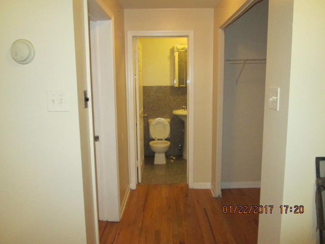 2405 E 72nd St #2, Chicago, IL 60649 photo 8
