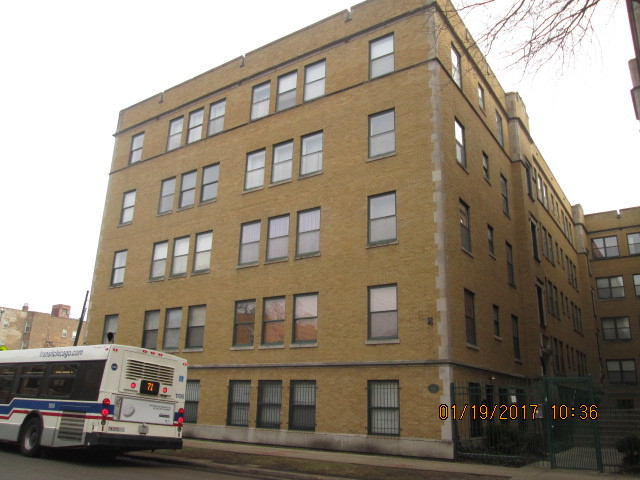 2405 E 72nd St #2, Chicago, IL 60649 photo 2