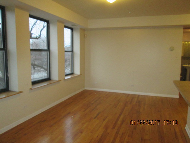2405 E 72nd St #2, Chicago, IL 60649 photo 5