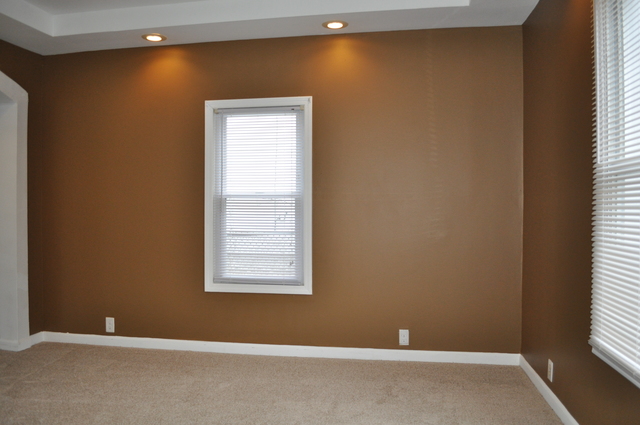 308 Stuart Ave, Aurora, IL 60505 photo 4