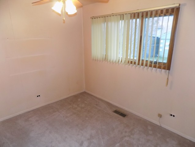 239 W Manchester Dr, Wheeling, IL 60090 photo 11
