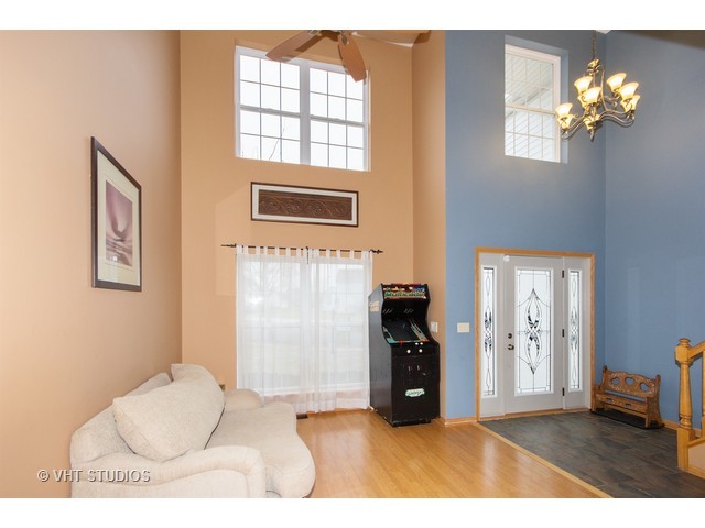 5501 Hickory Grove Ct, Plainfield, IL 60586 photo 3