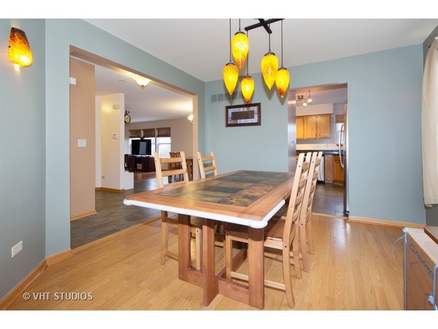 5501 Hickory Grove Ct, Plainfield, IL 60586 photo 7