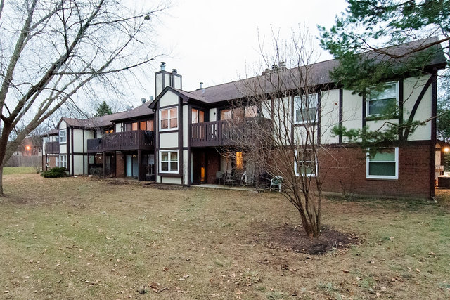 4780 Calvert Dr #B2, Rolling Meadows, IL 60008 photo 2