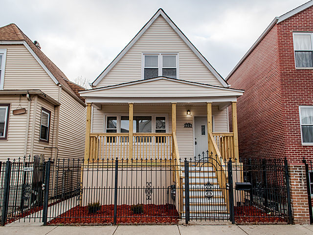 4026 S Artesian Ave, Chicago, IL 60632 photo 1