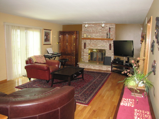 3903 Edgewater Dr, Hazel Crest, IL 60429 photo 13