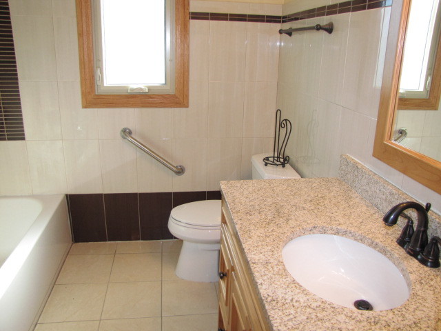 3903 Edgewater Dr, Hazel Crest, IL 60429 photo 22