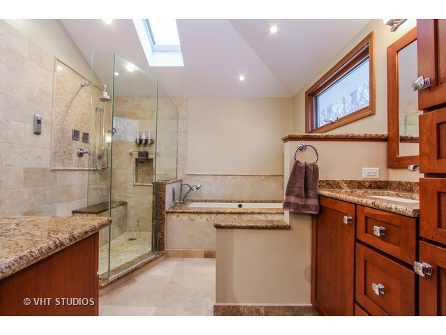 179 Willow Rd, Ingleside, IL 60041 photo 10