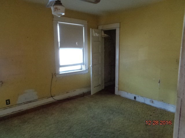 615 Grace St, Elgin, IL 60120 photo 13
