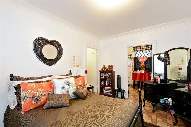 7515 S Eberhart Ave, Chicago, IL 60619 photo 5