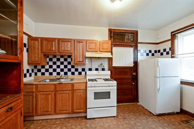 7515 S Eberhart Ave, Chicago, IL 60619 photo 9