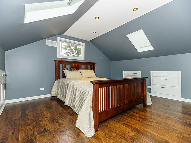 110 N Maple St, Addison, IL 60101 photo 11
