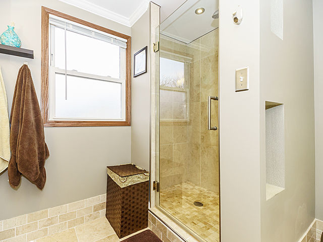110 N Maple St, Addison, IL 60101 photo 14