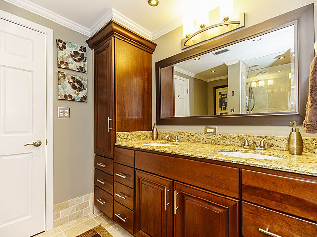 110 N Maple St, Addison, IL 60101 photo 13