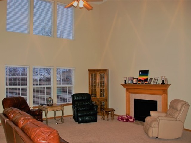 7429 Rosewind Dr, Plainfield, IL 60586 photo 2