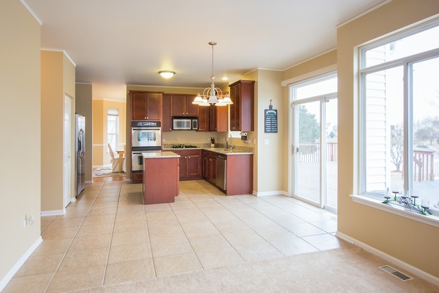 6713 Sahara Dr, Plainfield, IL 60586 photo 5