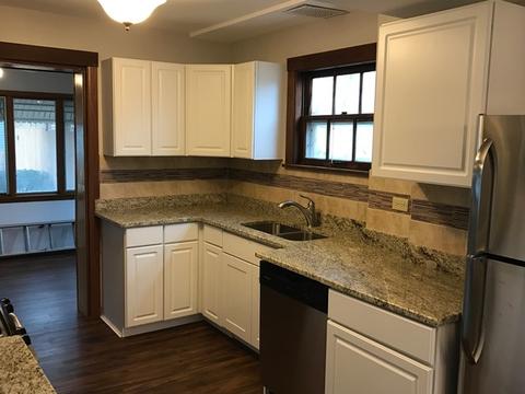 612 Walnut Ave, Elgin, IL 60123 photo 4