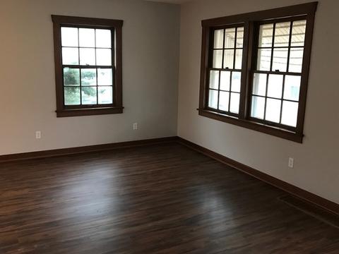 612 Walnut Ave, Elgin, IL 60123 photo 2