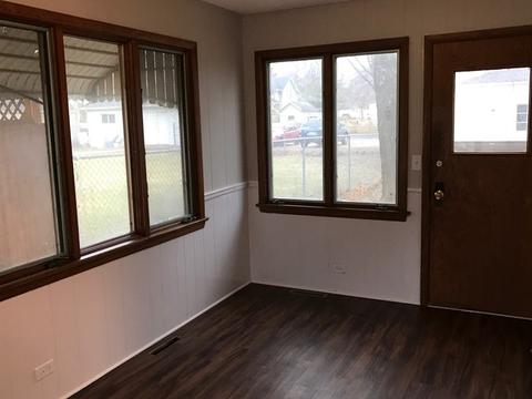 612 Walnut Ave, Elgin, IL 60123 photo 5