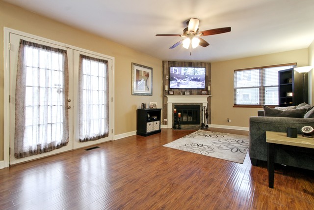 632 White Oak Ln, Bartlett, IL 60103 photo 8