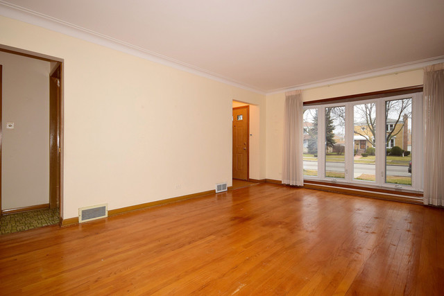 7615 W Devon Ave, Chicago, IL 60631 photo 2