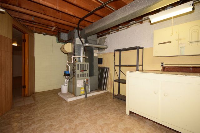 7615 W Devon Ave, Chicago, IL 60631 photo 21