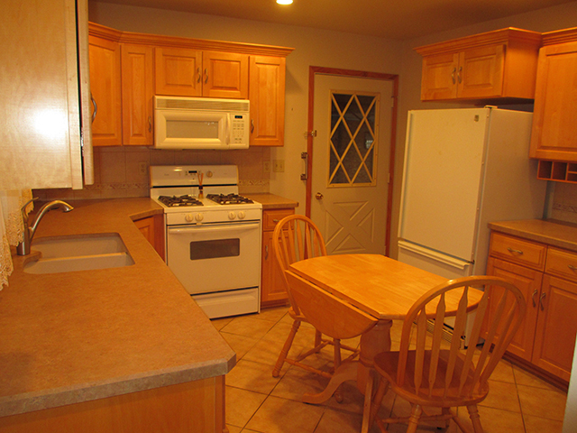 1521 Chambers Ave, Peru, IL 61354 photo 4