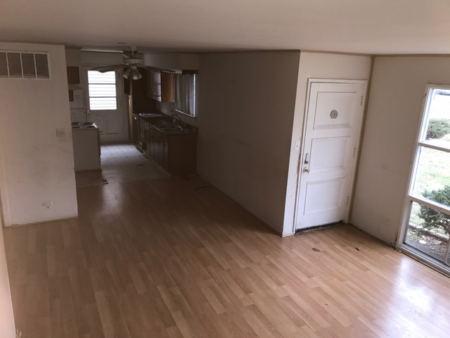 885 Rose Ave, Des Plaines, IL 60016 photo 5