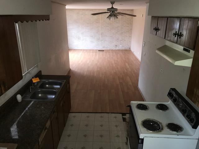 885 Rose Ave, Des Plaines, IL 60016 photo 4
