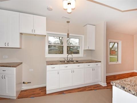 14513 Trumbull Ave, Midlothian, IL 60445 photo 4