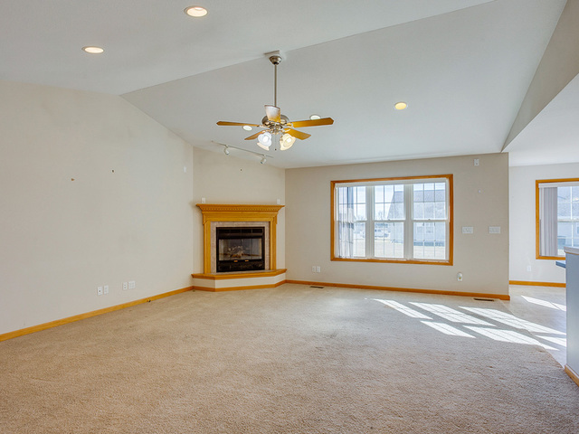 607 Folsom Ct, Sidney, IL 61877 photo 6