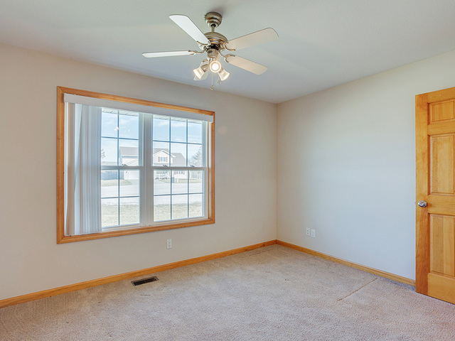 607 Folsom Ct, Sidney, IL 61877 photo 13