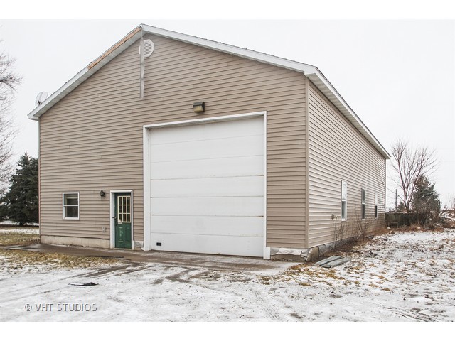 7014 Alden Rd, Harvard, IL 60033 photo 9
