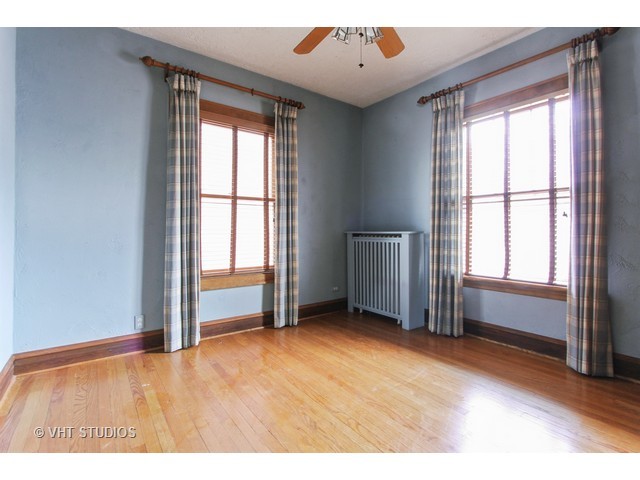 219 E May St, Elmhurst, IL 60126 photo 7