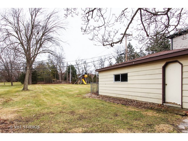 219 E May St, Elmhurst, IL 60126 photo 10