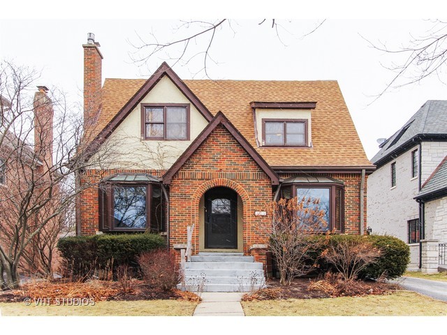 219 E May St, Elmhurst, IL 60126 photo 1