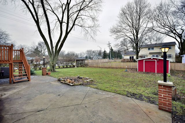 401 Maple Ln, Darien, IL 60561 photo 21