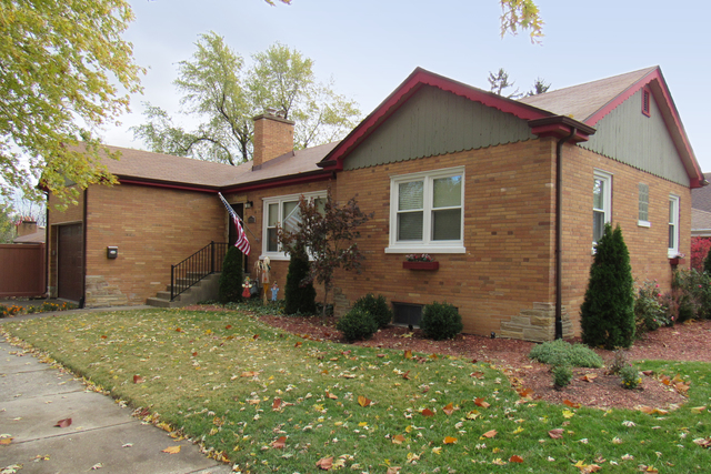 3201 Oak Ave, Brookfield, IL 60513 photo 1